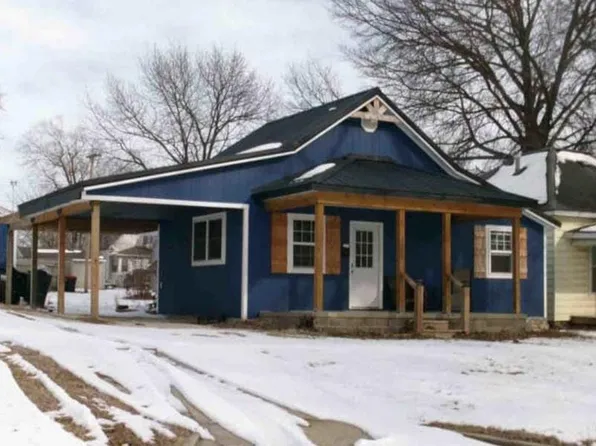 221 E 2nd Ave, Garnett, KS 66032