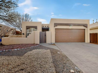 7612 Via Tranquilo SW, Albuquerque, NM, 87121