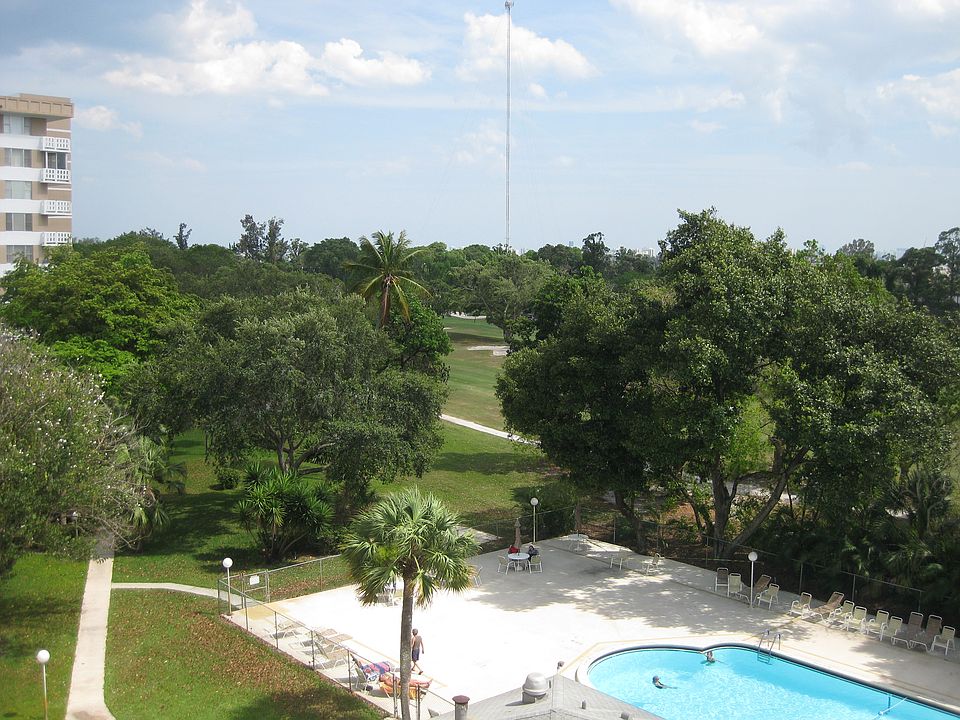 1st image of 4330 Hillcrest Dr APT 601