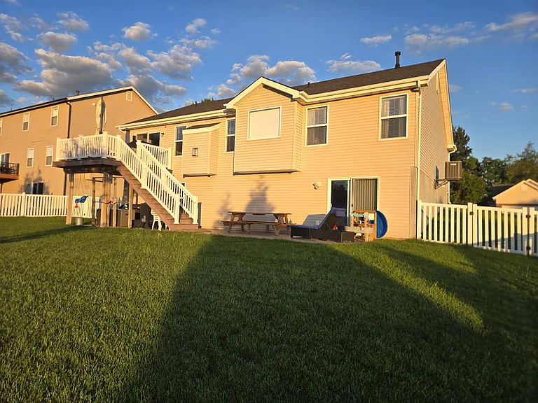 Ashboro Dr — Photo 27
