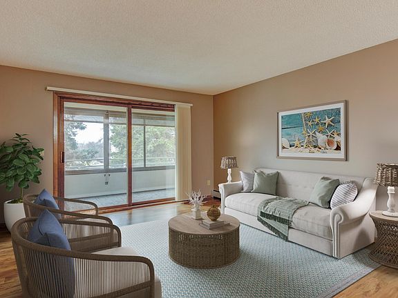 5th image of 10600 43rd Ave N APT 203