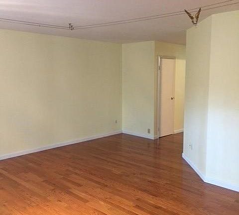 5th image of 506 Sara Cir