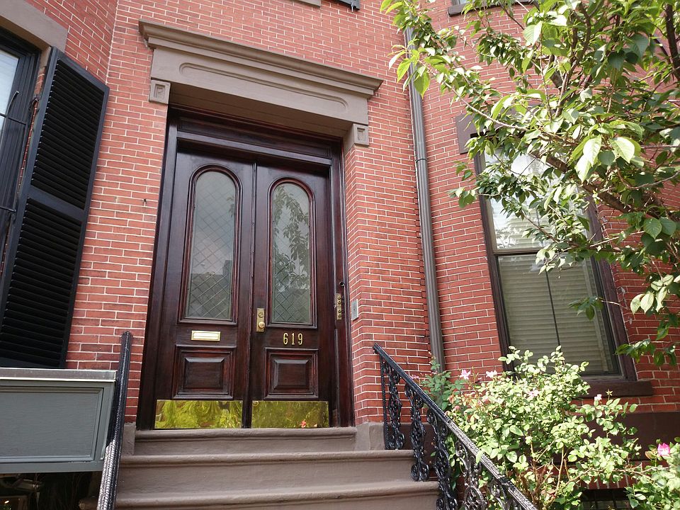 2nd image of 619-619A Tremont St
