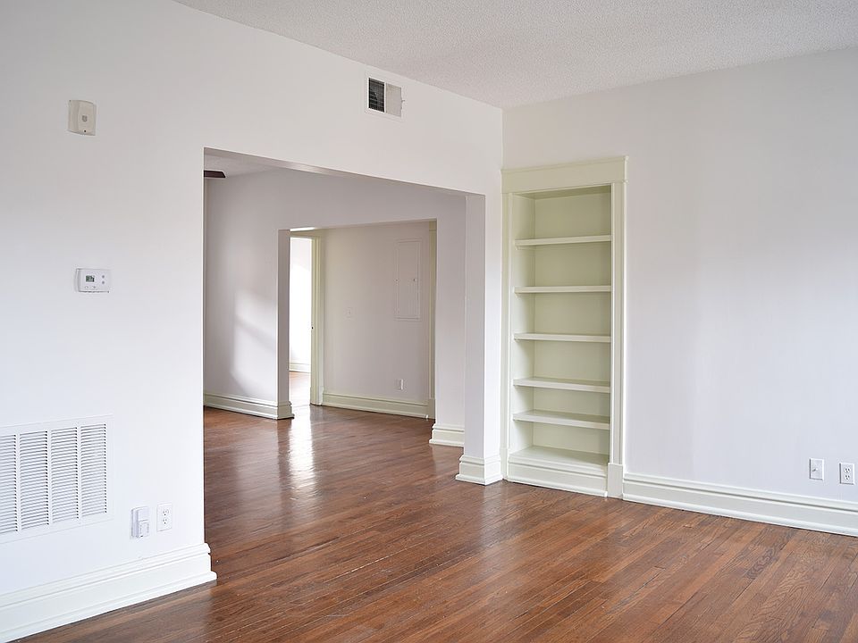 Dining/Living room