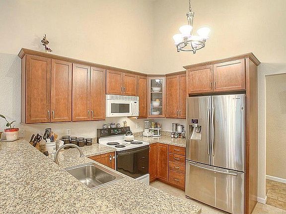 3rd image of 4208 Factoria Blvd SE APT C11