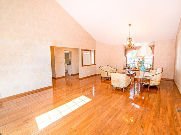 4th image of 29833 Yorktown Dr #58