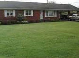 820 Cherry Blossom Ln, Grayson, KY 41143