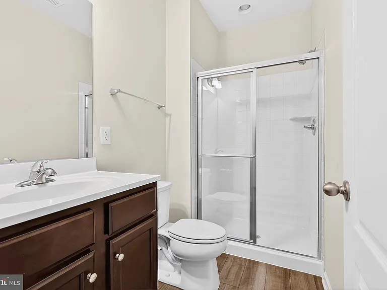 1017 Flester Ln — Photo 31