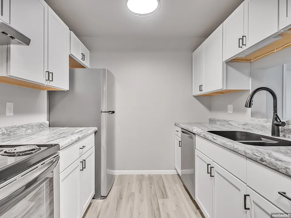 The Edge Community - 100 W. Walnut St.
