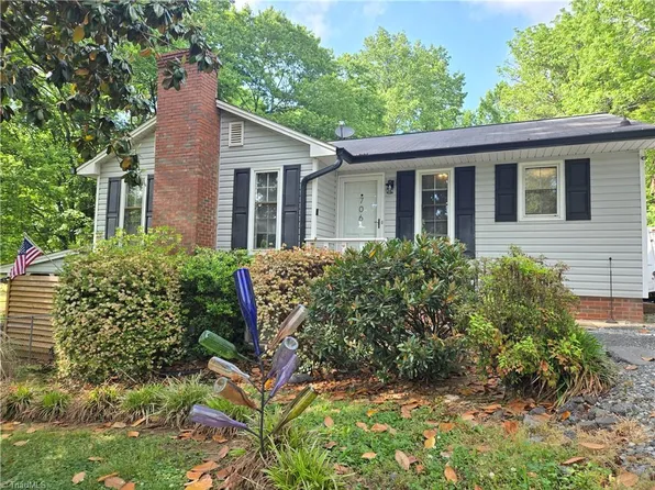 706 Town Branch Rd, Graham, NC 27253