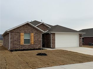 516 Colorado St, Farmington, AR 72730