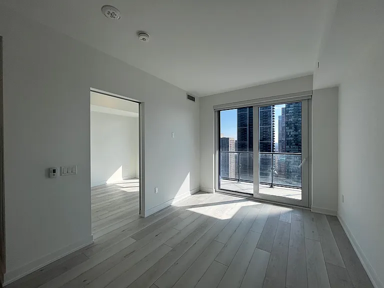 634 Church St #2307 — Photo 4