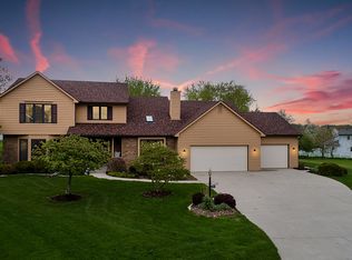 2209 Windsong Ct, Fort Wayne, IN
