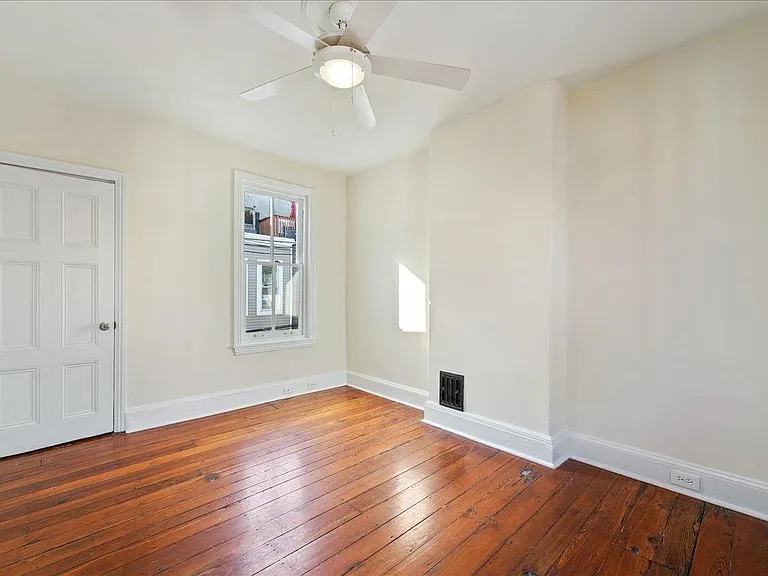 2308 Madison Sq — Photo 12