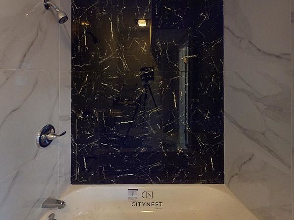 4th image of 600 Forest Ave #2