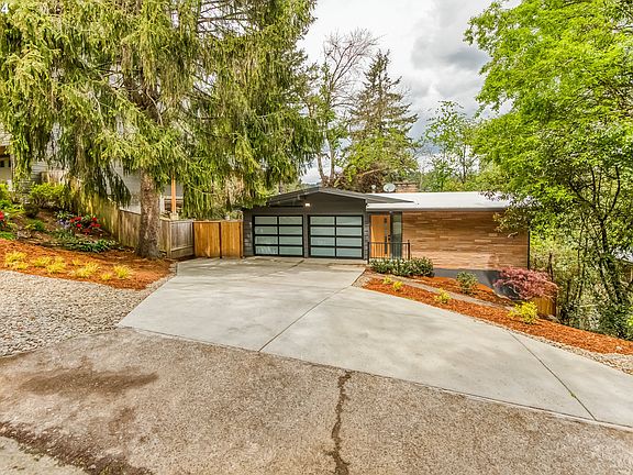 1633 SW Custer St, Portland, OR 97219 | Zillow