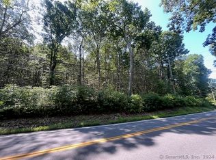 158 Fitch Hill Rd, Uncasville, CT 06382