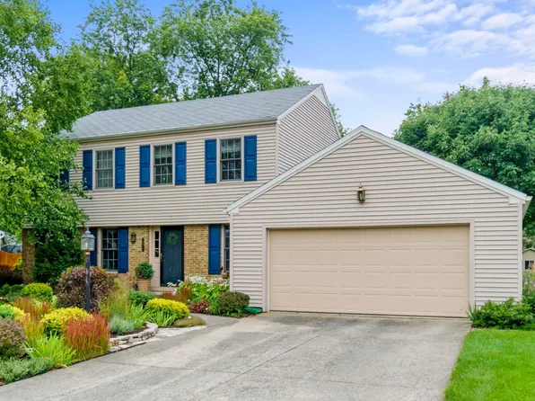 6712 Chickasaw Dr, Fort Wayne, IN 46815