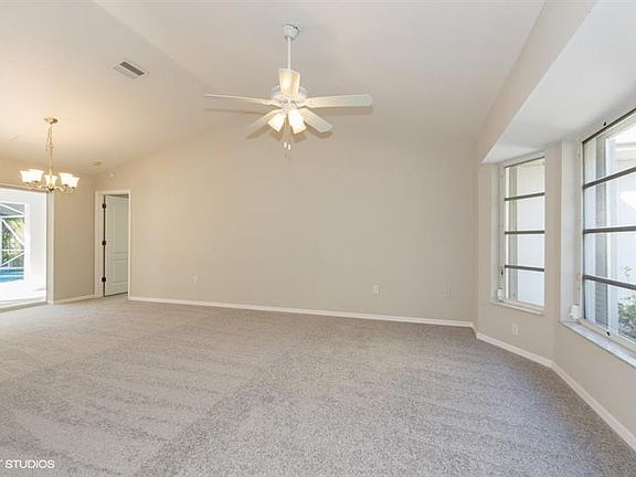 3rd image of 23251 Adela Ave