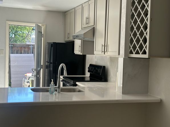 2111 E Belt Line Rd APT 166B