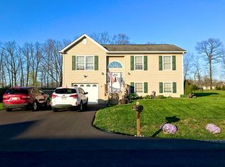 43 Embassy Ct, Martinsburg, WV 25405