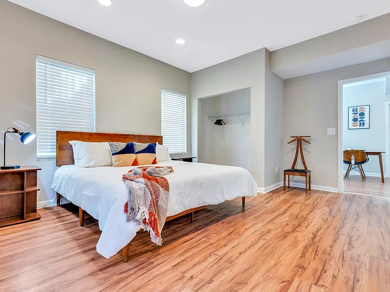 945 Palmetto Ave SW — Photo 24