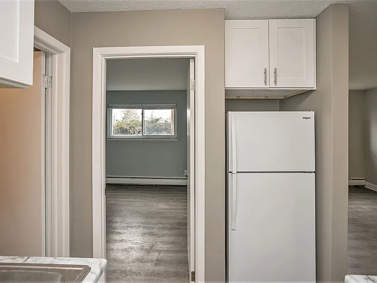 76 W Bagley Rd — Photo 35