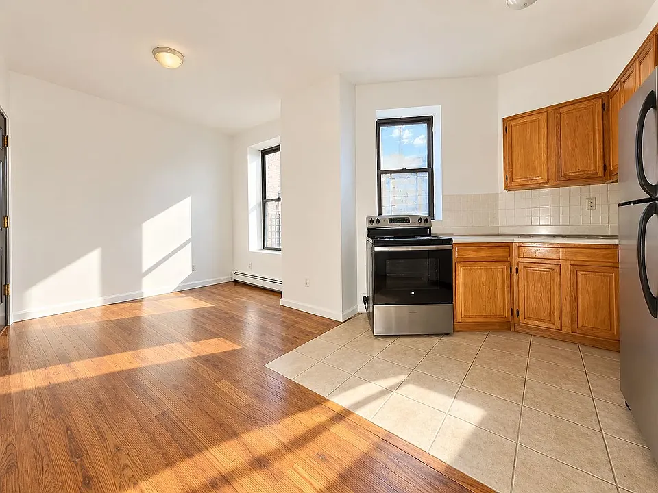 270 Throop Ave #1D