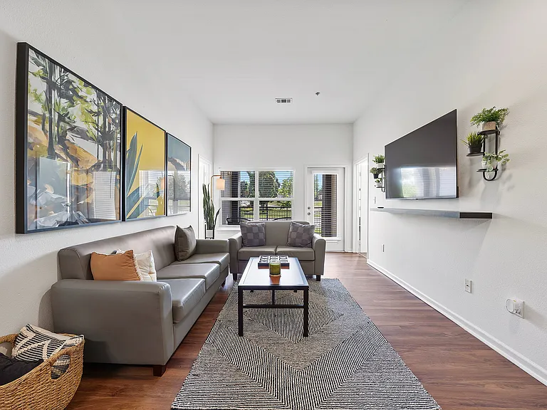 The Social on Hovey — Photo 5