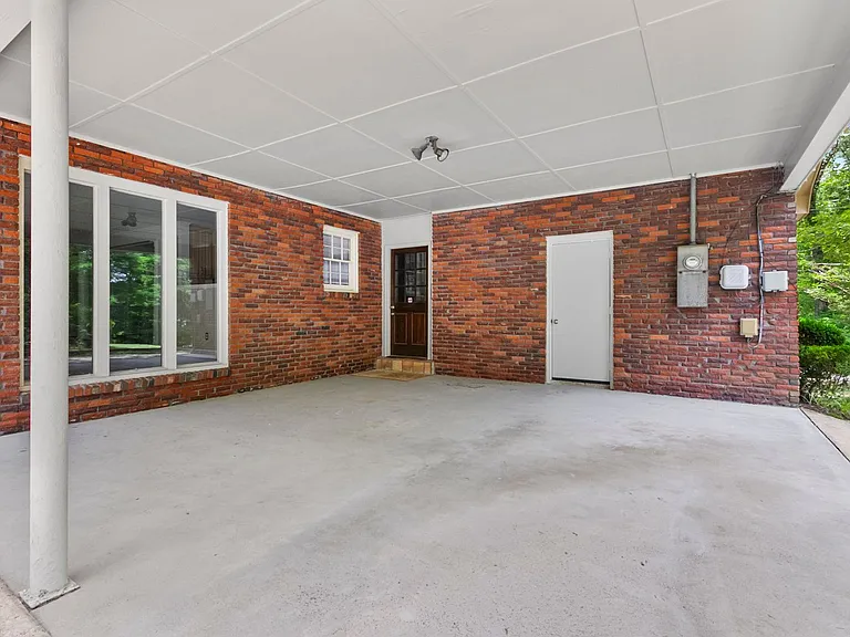 4909 Northwood Lake Dr E — Photo 21