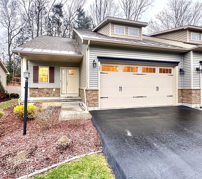 2nd image of 25 Canterbury Lane