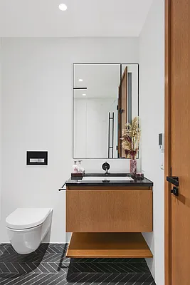 Rented by Compass | media 18