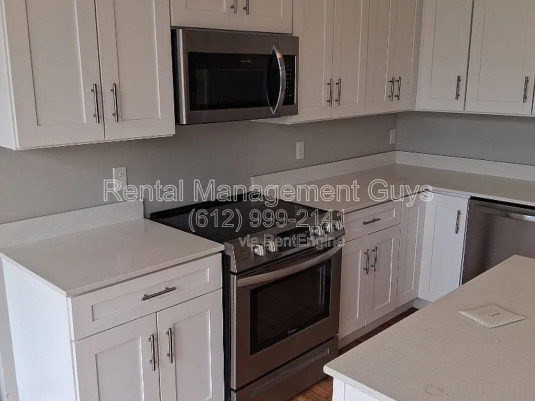 Sibley Lofts — Photo 19