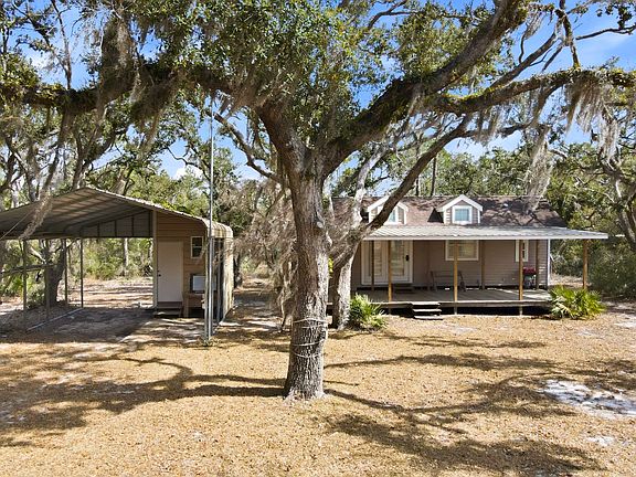 5th image of 15942 Shell Dr