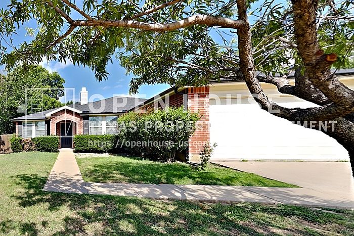 1st image of 1305 High Crest Dr