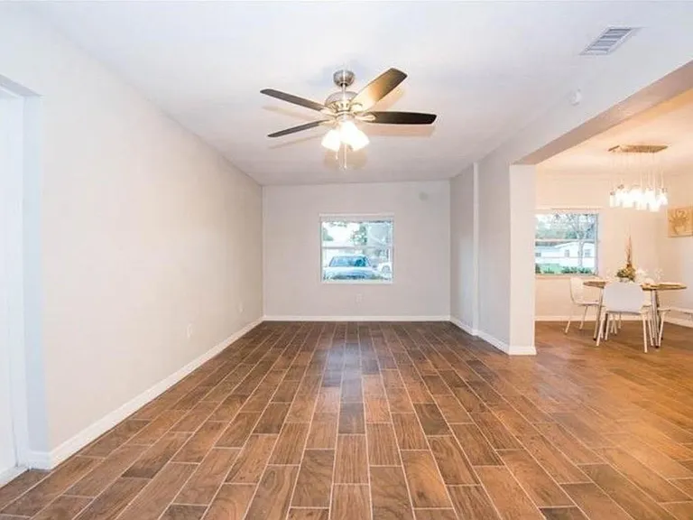 4416 W Prescott St — Photo 7
