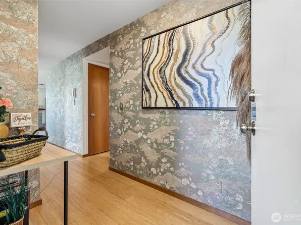 1312 S Massachusetts Street #301, Seattle, WA 98144