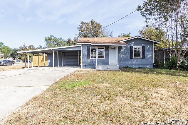 1st image of 635 Clovis Pl