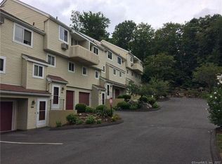 104 Coalpit Hill Rd #B9, Danbury, CT 06810