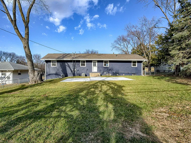 12455 Weir St — Photo 31