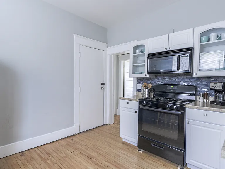 2600 Dupont Ave South — Photo 5