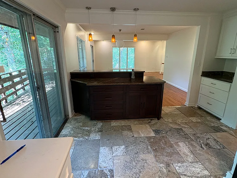 2620 N Taylor St — Photo 14