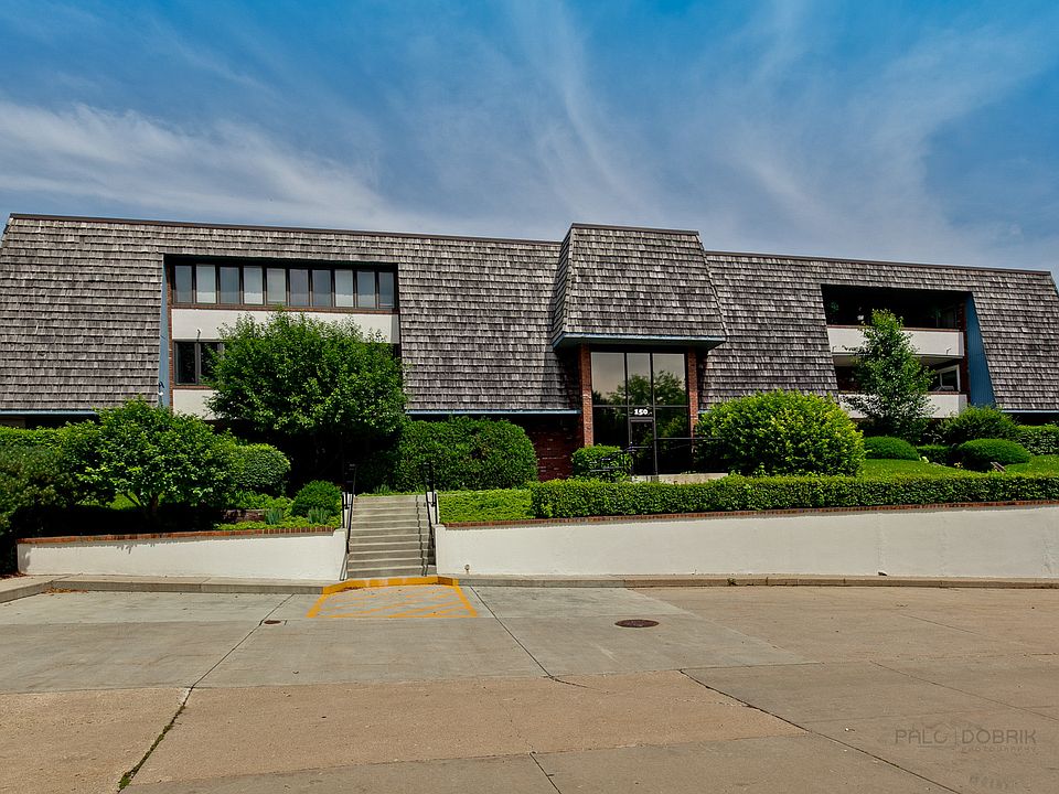 1st image of 150 Red Top Dr APT 301