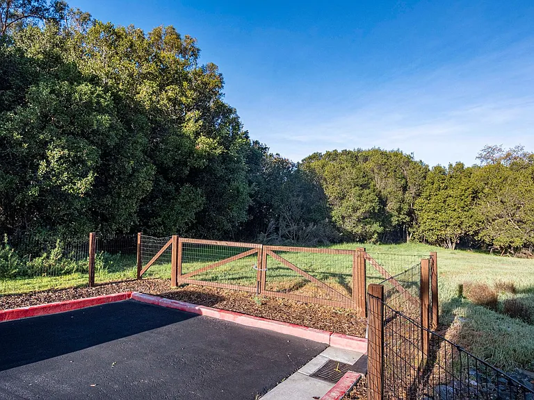 2744 Valley Oak Pl — Photo 38