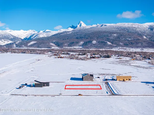1046 Pawnee Rd, Driggs, ID 83422