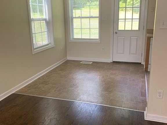 4th image of 1 Woods Dr #52