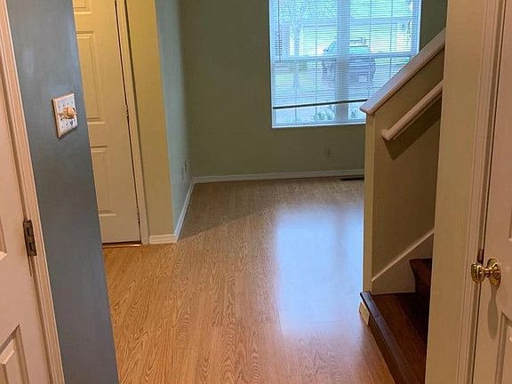 4th image of 2249 S Sweetbriar Ct