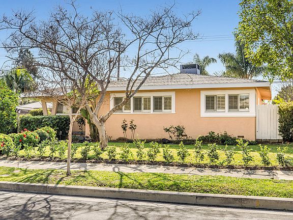 2nd image of 16642.5 Los Alimos St