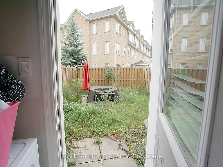 15 Magdalene Cres — Photo 8