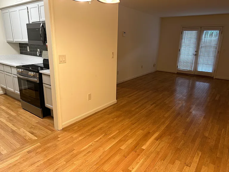 2118 Acklen Ave #64 — Photo 10